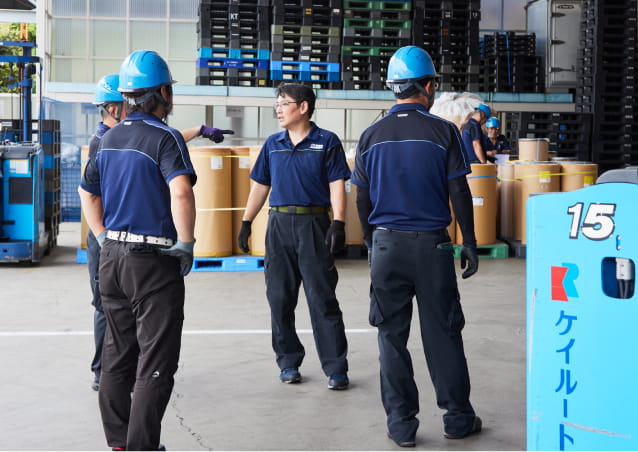職場の雰囲気 WORK PLACE